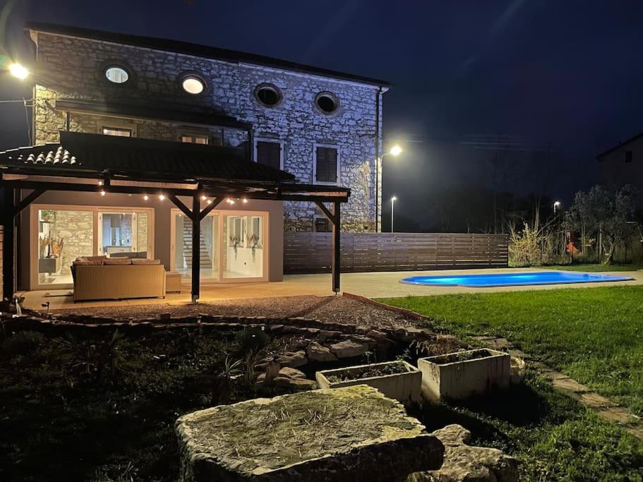 Villa Makale Umag Exteriör bild