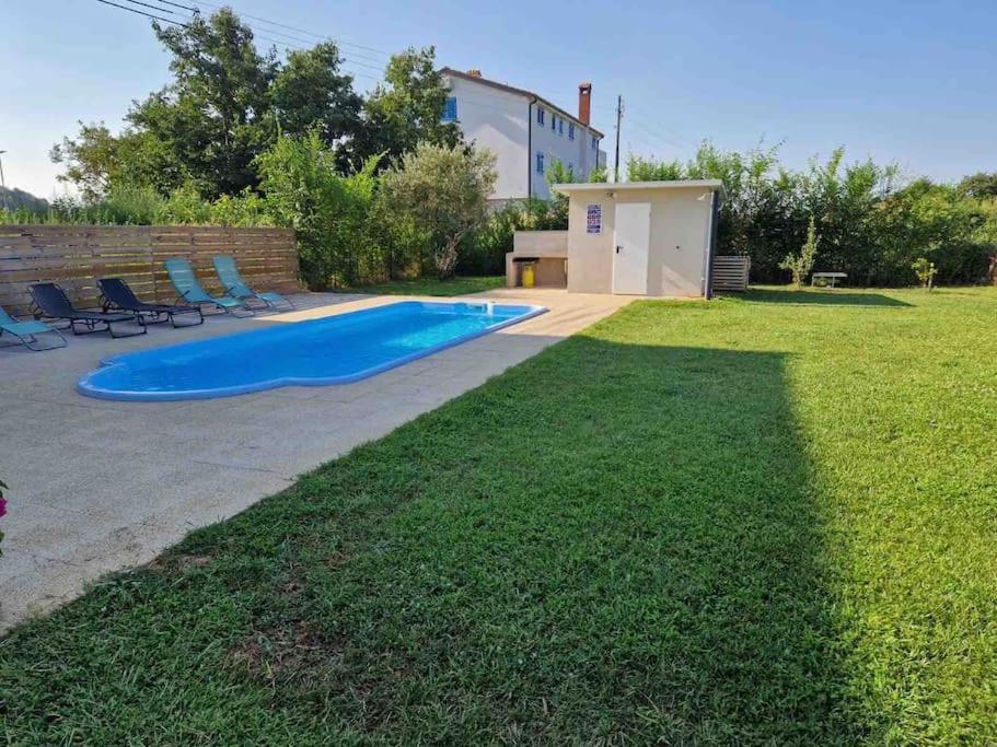 Villa Makale Umag Exteriör bild