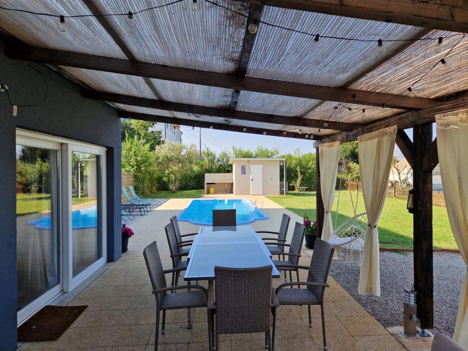 Villa Makale Umag Exteriör bild